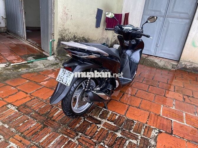 Bán SH125i CBS 2022 màu đen - người dùng