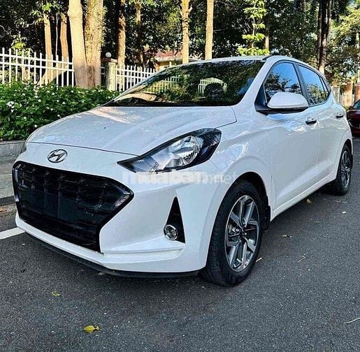 Hyundai Grand i10 2023 1.2 AT - 15000 km siêu mới