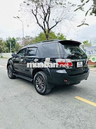 Toyota Fortuner 2011 Số Tự Động 2 Cầu Máy Xăng