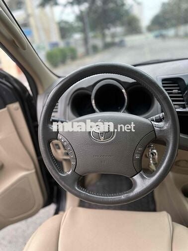 Toyota Fortuner 2011 Số Tự Động 2 Cầu Máy Xăng