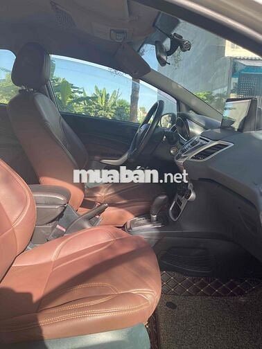 Ford Fiesta 2011 1.6 AT Sedan - 11000 km