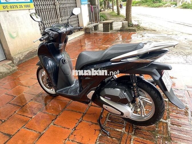 Bán SH125i CBS 2022 màu đen - người dùng