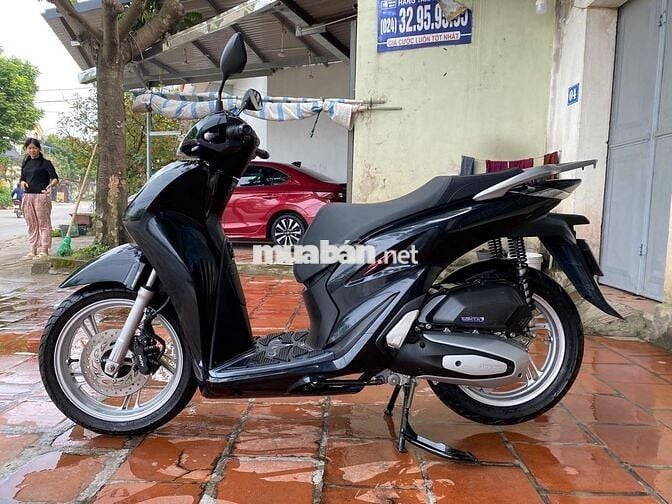 Bán SH125i CBS 2022 màu đen - người dùng