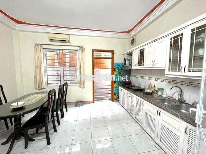 Chính chủ cho thuê nhà riêng 5 tầng đường Đặng Thai Mai, Phường Tây Hồ