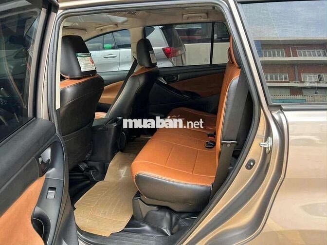 Toyota Innova 2020 G 120.000 km Nâu vàng