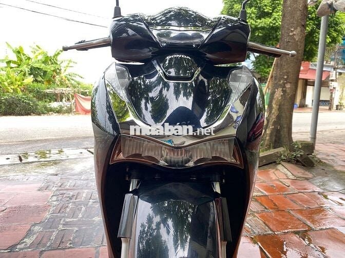 Bán SH125i CBS 2022 màu đen - người dùng