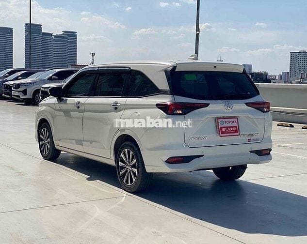 Toyota Avanza Premio 2024 CVT - 62000 km