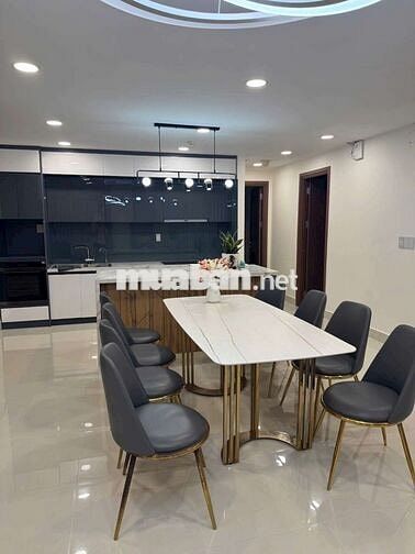 Cho thuê căn hộ Gateway 3PN sửa làm 2PN full nội thất hiện đại 138m2