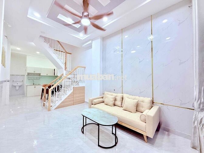 Nhà mới dọn cào ở ngay - nhanh còn kịp - 3 Phòng ngủ - ngang 5m