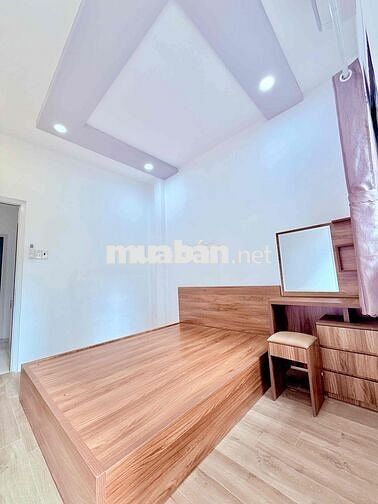 Nhà mới dọn cào ở ngay - nhanh còn kịp - 3 Phòng ngủ - ngang 5m