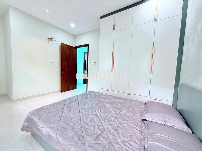 Nhà mới dọn cào ở ngay - nhanh còn kịp - 3 Phòng ngủ - ngang 5m