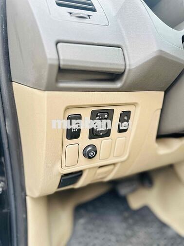 Toyota Fortuner 2011 Số Tự Động 2 Cầu Máy Xăng