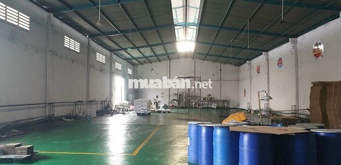 Cho Thuê Xưởng 700m2, + vp 200m2+ sân 200m2