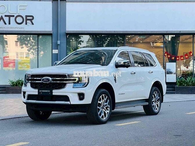 Ford Everest 2023 Titanium 2.0L 4x2 AT - 39000 km