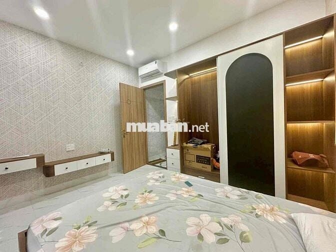 Nhà Phố Mới Keng Nguyễn Phúc Chu 4pn 5wc Full Nội Thất 18tr