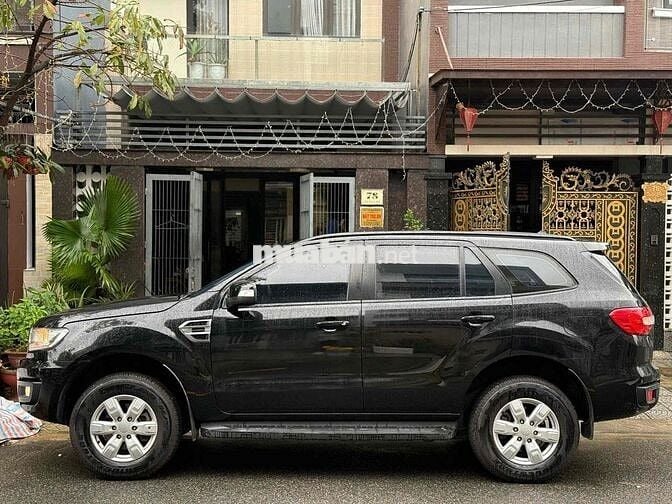 Ford Everest 2.0AT Ambiente 2019 Cty xuất hoá đơn