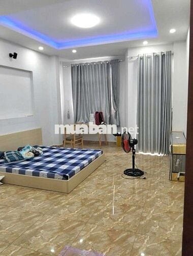 Bán nhà mới hẻm xe hơi Vũ Tùng, 10PN trung tâm BT