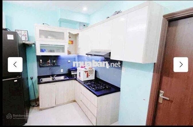 Cần bán gấp căn hộ : 40m2 . tầng trệt  Chung cư Lạc Long Quân