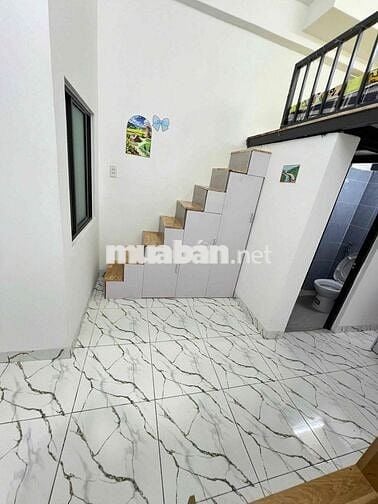 CHO THUÊ PHÒNG DUPLEX GÁC CAO THANG MÁY DI CHUYỂN TẬN PHÒNG