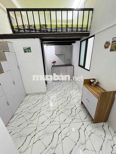 CHO THUÊ PHÒNG DUPLEX GÁC CAO THANG MÁY DI CHUYỂN TẬN PHÒNG