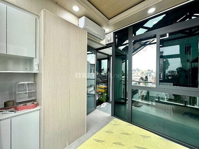 Cho thuê phòng gần bờ kè Nhiêu Lộc giáp Lê Văn Sỹ quận 3