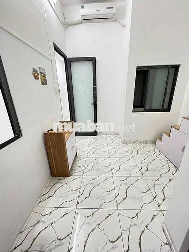 CHO THUÊ PHÒNG DUPLEX GÁC CAO THANG MÁY DI CHUYỂN TẬN PHÒNG