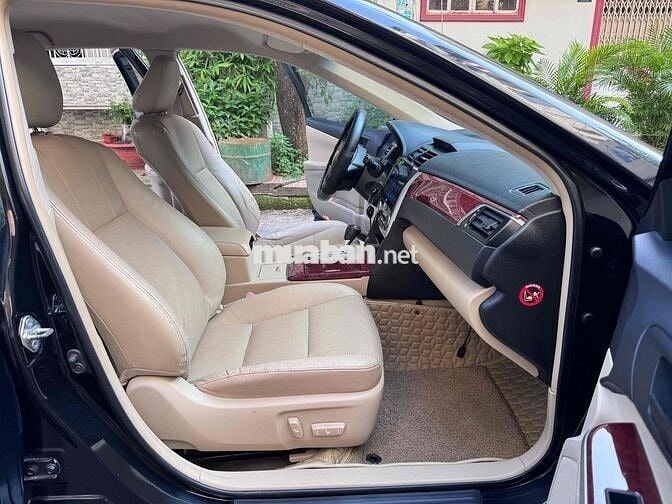 Bán Camry 2.5G đời 2012 xe đẹp không lỗi