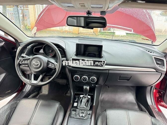 Mazda 3 2018 1.5 AT Sedan - 87000 km
