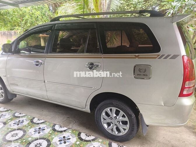 Toyota Innova 2007 G - 200000 km