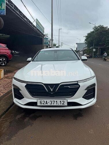 VinFast Lux A2.0 2022 - 90000 km
