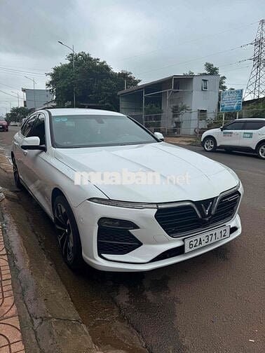 VinFast Lux A2.0 2022 - 90000 km