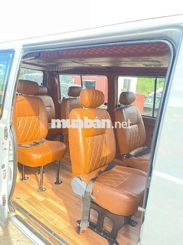 MB100 xe 9 chổ không niên hạng