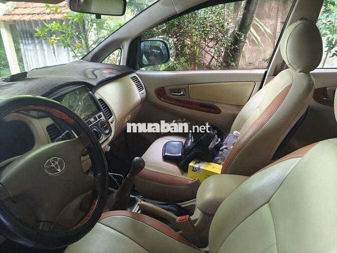 Toyota Innova 2007 G - 200000 km