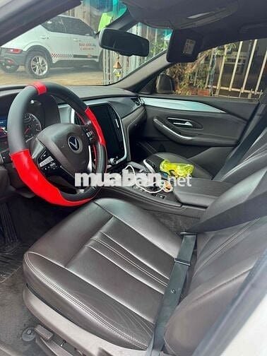VinFast Lux A2.0 2022 - 90000 km