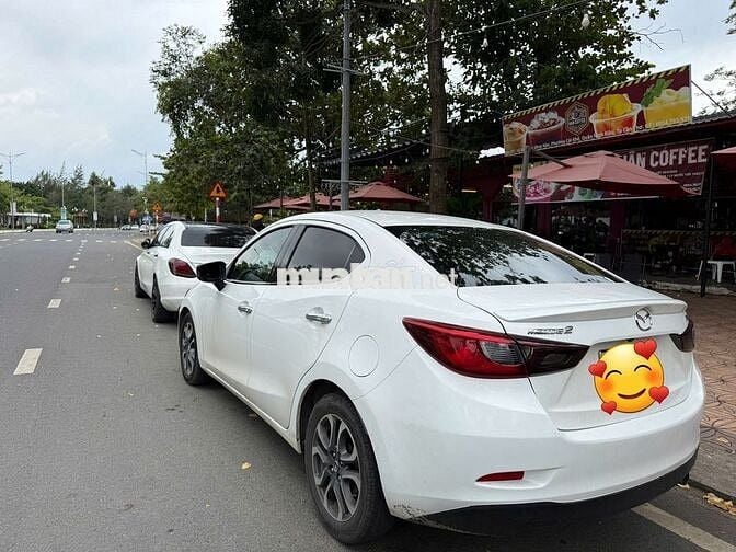 Mazda 2 2016  1.5 AT Sedan - 120000 km