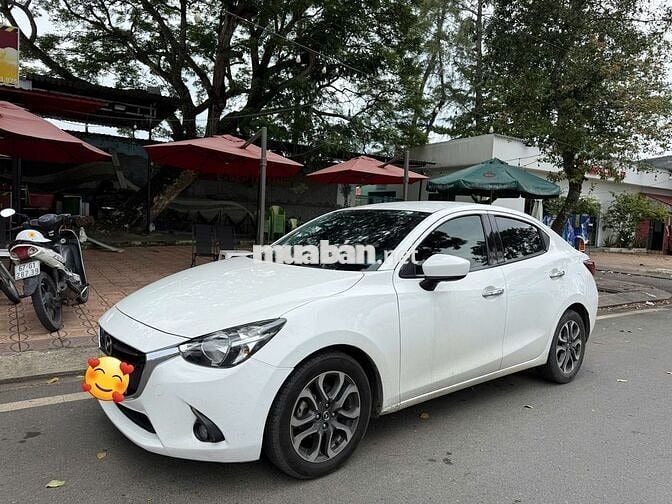 Mazda 2 2016  1.5 AT Sedan - 120000 km