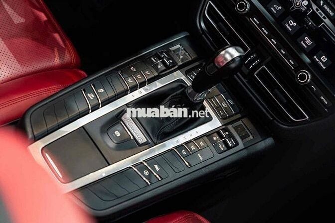 LONG ANH AUTO cề Porsche Macan model 2019