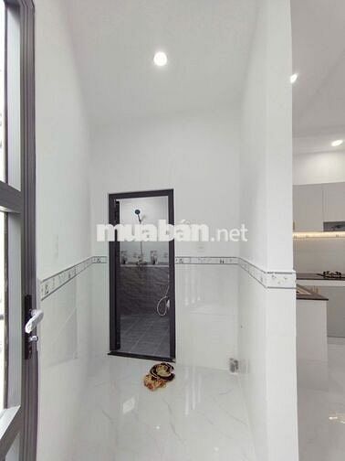 BÁN NHÀ TRỆT LẦU HẺM 102 TRẦN HOÀNG NA