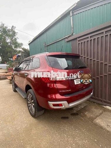 Ford Everest 2020 Titanium 2.0L 4x2 AT - 980000 km