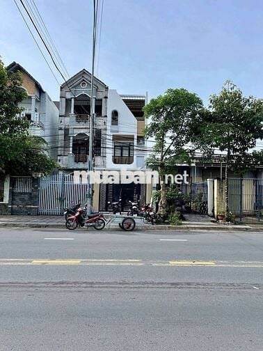 Bán nhà mặt tiền 1 trệt 1 lầu mạc đỉnh chi tặng nội thất cao cấp 😗