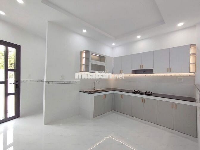 BÁN NHÀ TRỆT LẦU HẺM 102 TRẦN HOÀNG NA