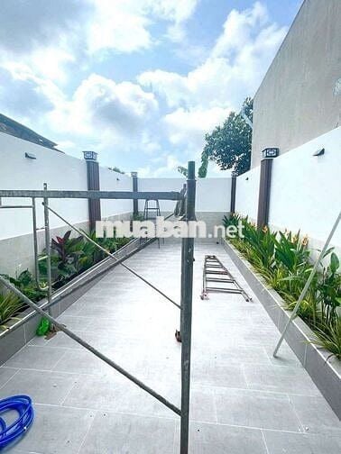 Bán nhà mặt tiền 1 trệt 1 lầu mạc đỉnh chi tặng nội thất cao cấp 😗