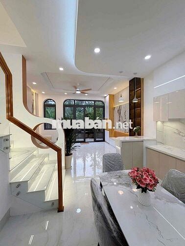 NHÀ LẦU ĐẸP HẺM 7 TRẦN VĨNH KIẾT (2 PHÒNG NGỦ)