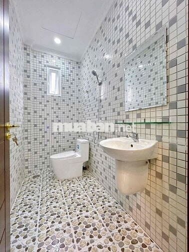 Bán nhà 3 phòng ngủ hẻm 162 đường Phạm Ngũ Lão gần chợ Trần Việt Châu