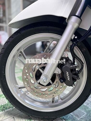 SH 160 CBS Trắng 2024 odo 1546 Mới 99.99%