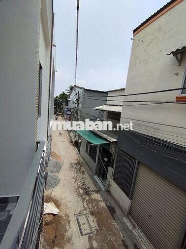 BÁN NHÀ TRỆT LẦU HẺM 102 TRẦN HOÀNG NA