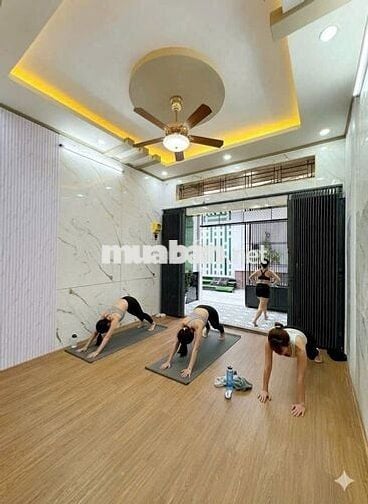 BÁN NHÀ ĐẸP -  HOÀN CÔNG - TRUNG TÂM TP