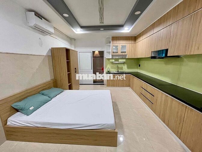 Phòng trệt, bếp siêu bự, tủ lạnh 4 cánh, máy giặt riêng, Full nội thất