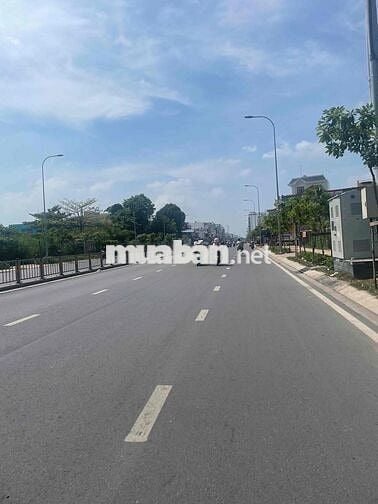 ĐẤT - XE HƠI ĐẬU CỬA-2 Mặt tiền- tân ki tân quý-4xti