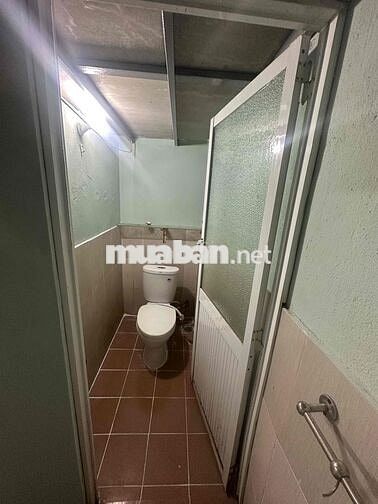 phòng cho thuê 2.500.000 cọc 500k. giờ giấc tự do, có bảo vệ trông xe